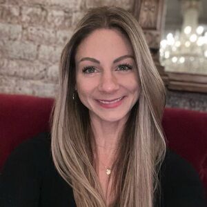 Meet your Posher, Jenn